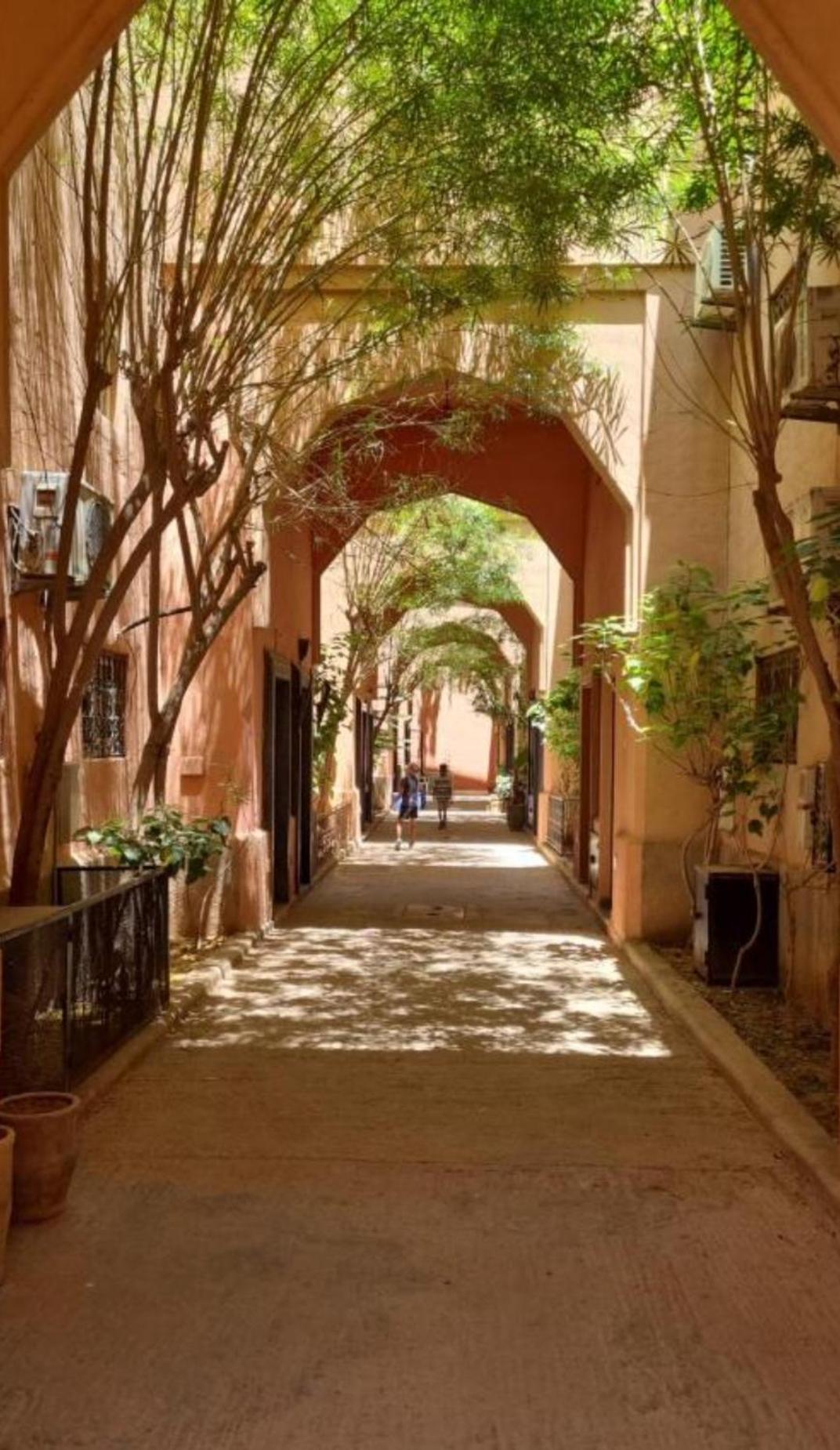 Riad Nezha Avec Jacuzzi Et 3 Piscines Au Coeur De Marrakesch Exterior foto