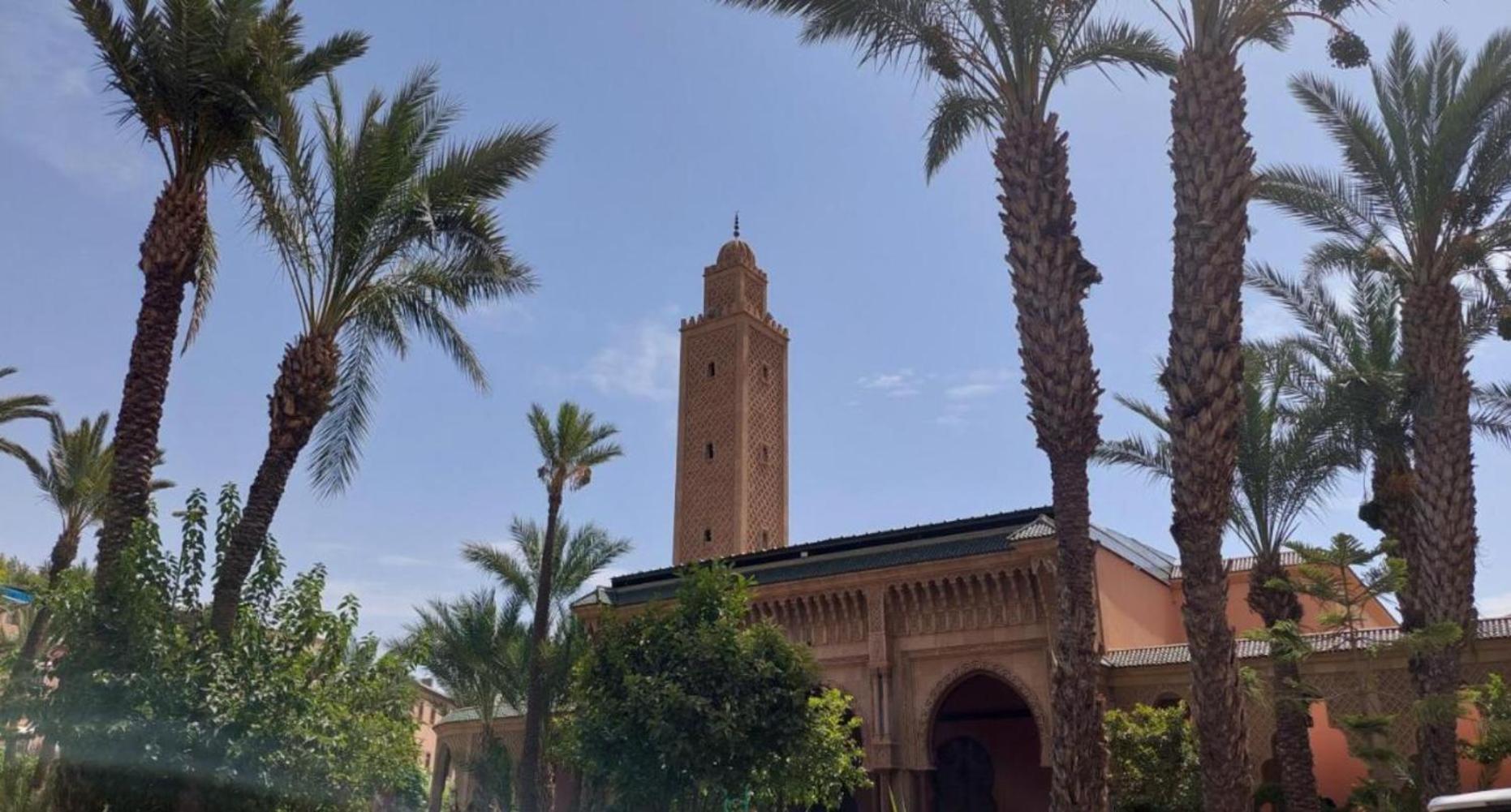 Riad Nezha Avec Jacuzzi Et 3 Piscines Au Coeur De Marrakesch Exterior foto