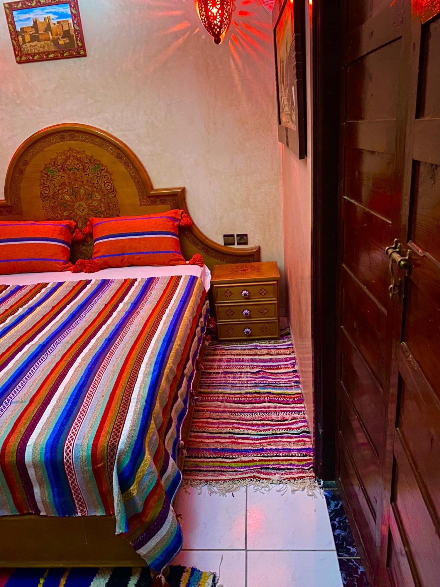 Riad Nezha Avec Jacuzzi Et 3 Piscines Au Coeur De Marrakesch Exterior foto