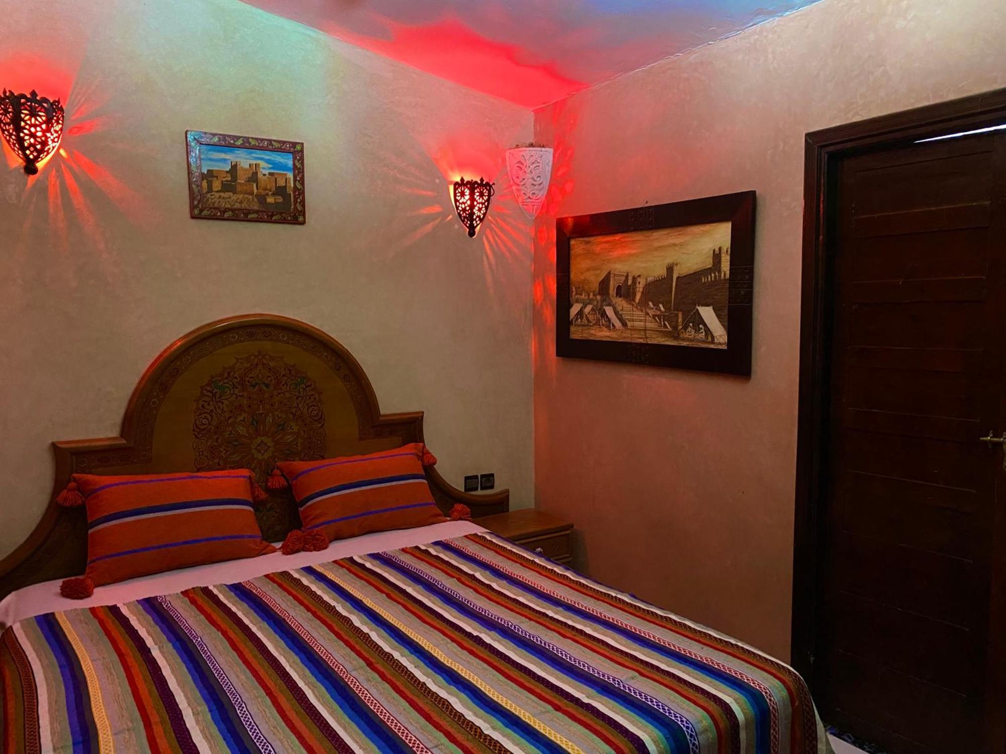 Riad Nezha Avec Jacuzzi Et 3 Piscines Au Coeur De Marrakesch Exterior foto