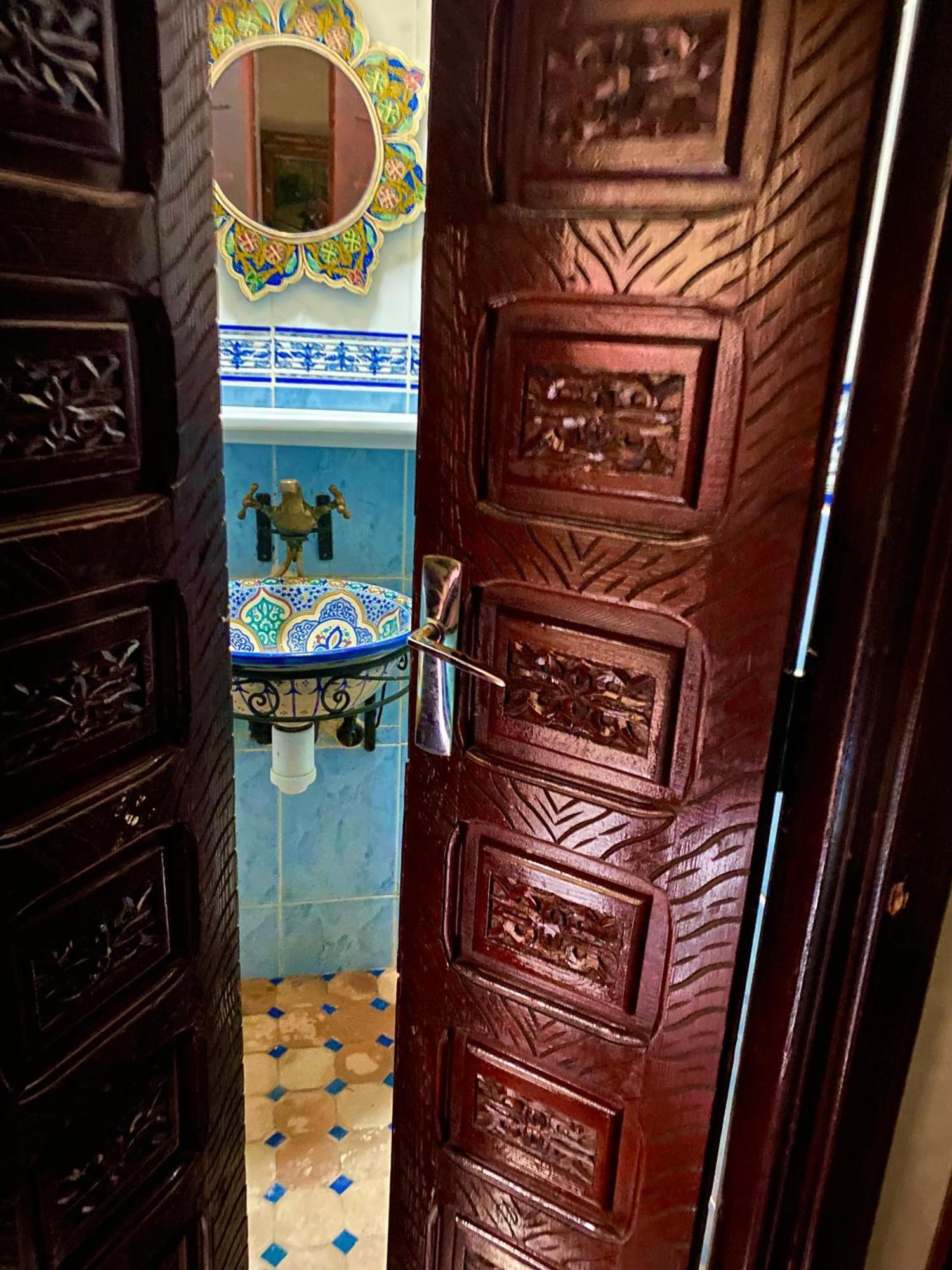 Riad Nezha Avec Jacuzzi Et 3 Piscines Au Coeur De Marrakesch Exterior foto