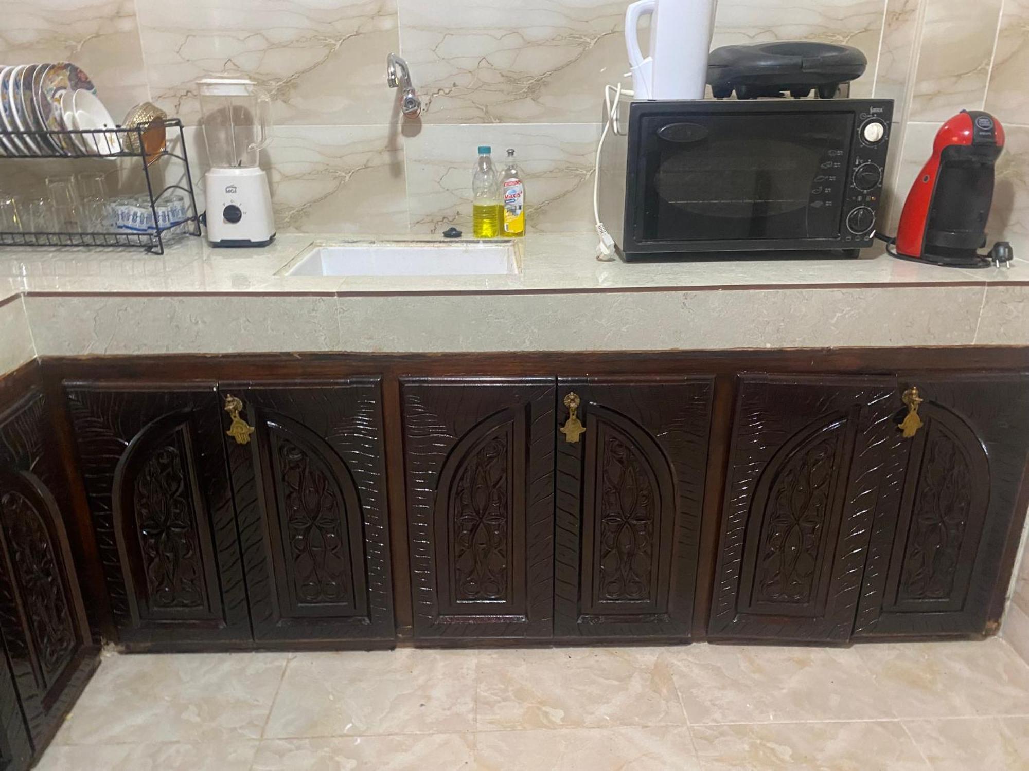 Riad Nezha Avec Jacuzzi Et 3 Piscines Au Coeur De Marrakesch Exterior foto